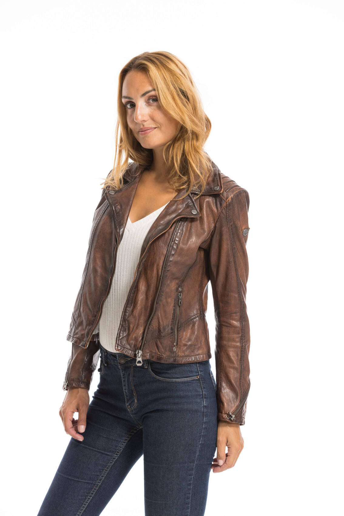 CG-23-FEMME-14556-DARK-COGNAC-23344 1