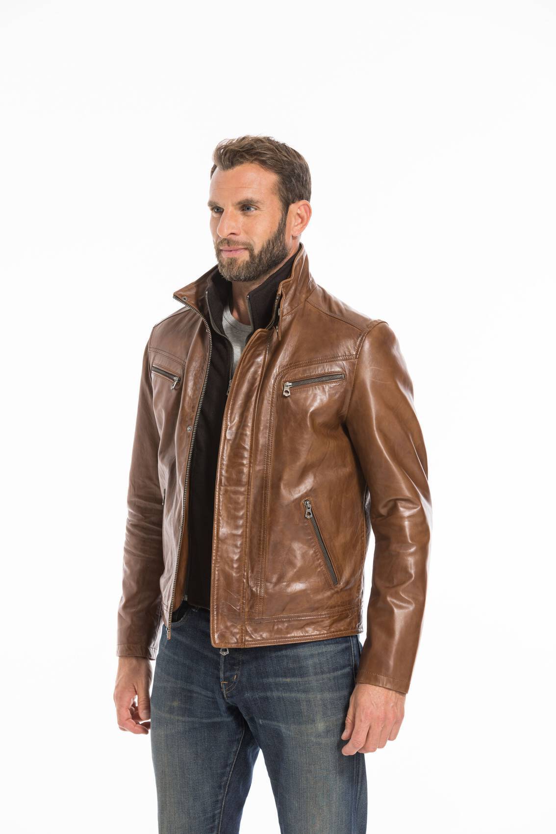 CG-23-HOMME-101737-BISON-25171