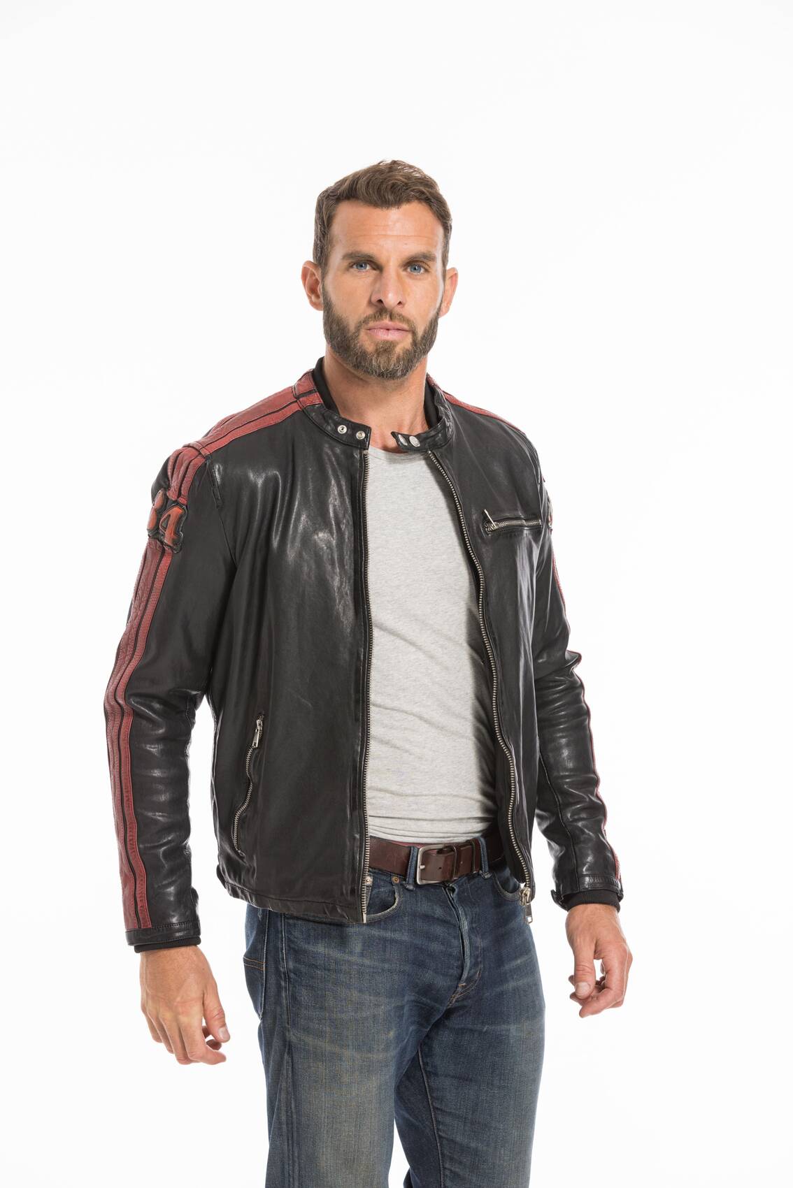 CG-23-HOMME-DEEGAN-NOIR-ROUGE-25122